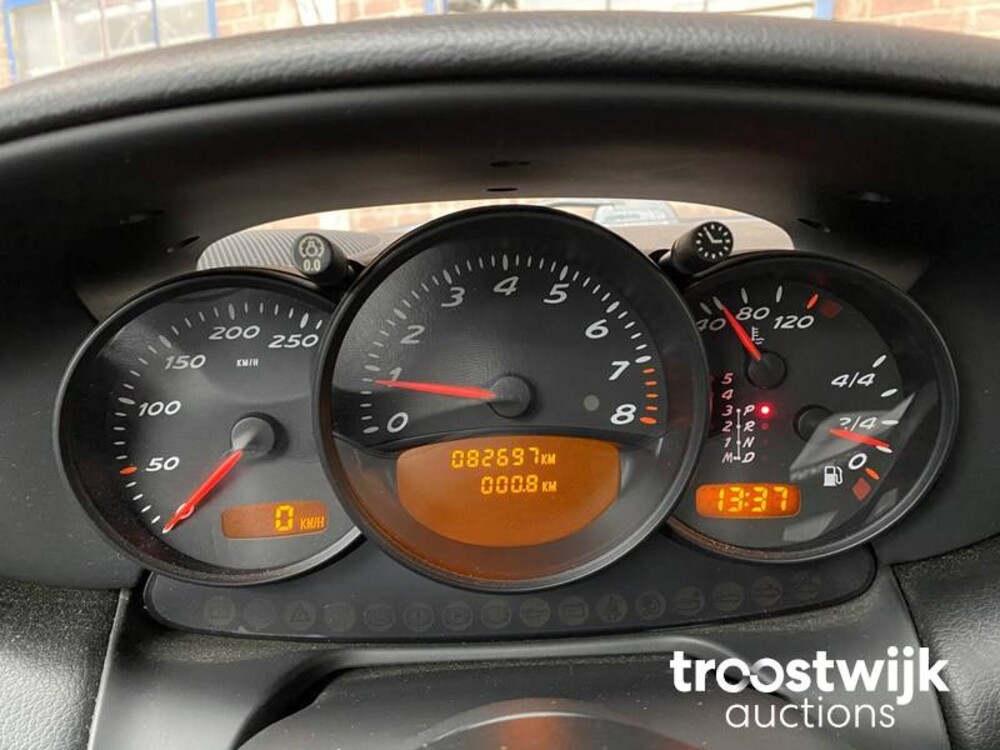 Porsche Boxster 986 2.7 Car