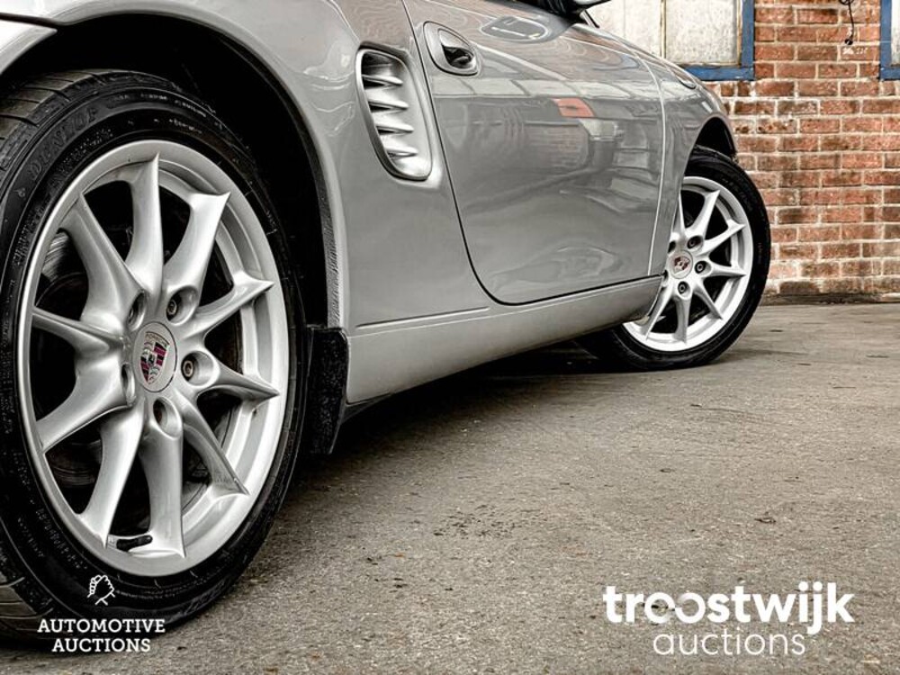 Porsche Boxster 986 2.7 Car