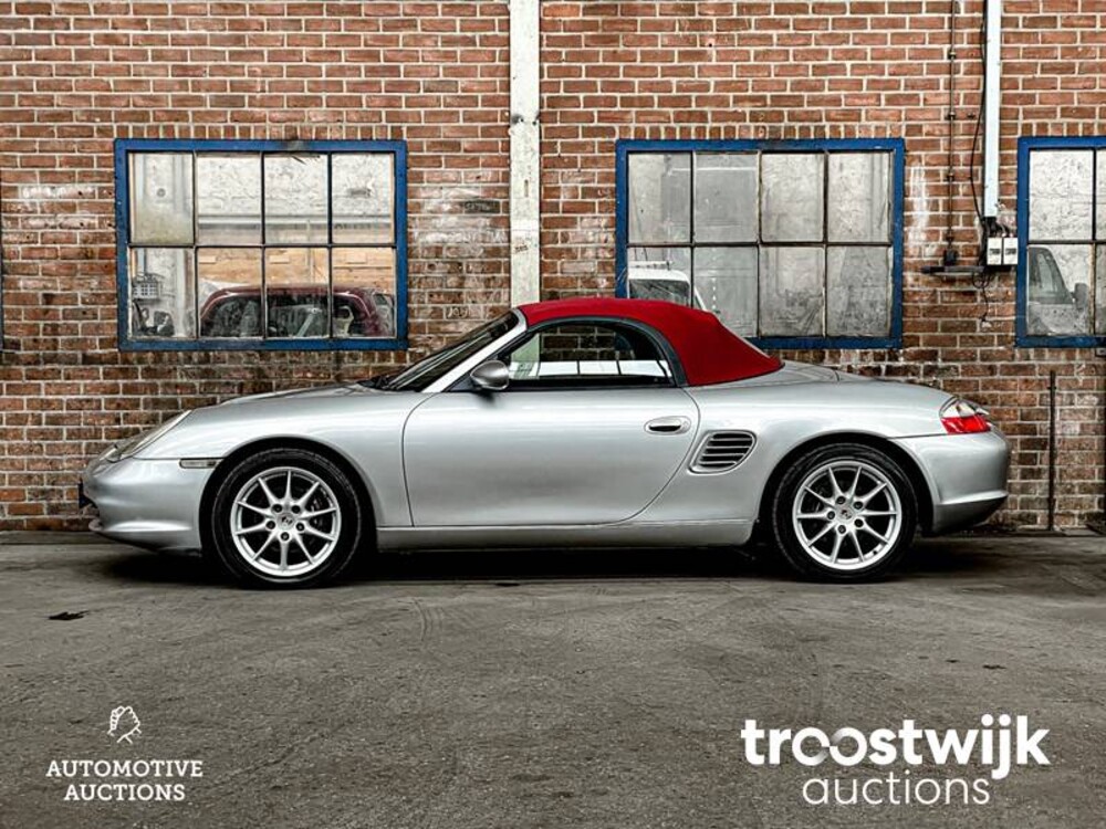 Porsche Boxster 986 2.7 Car