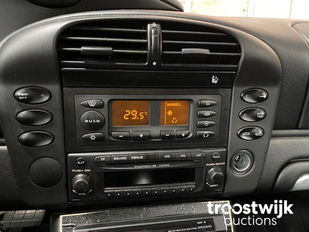 Porsche Boxster 986 2.7 Car