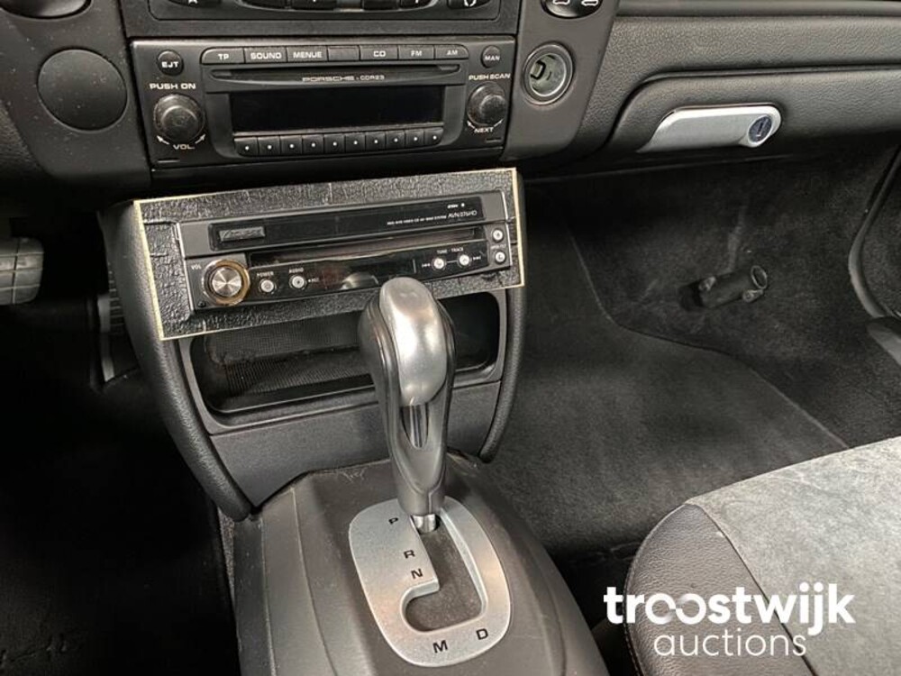 Porsche Boxster 986 2.7 Car