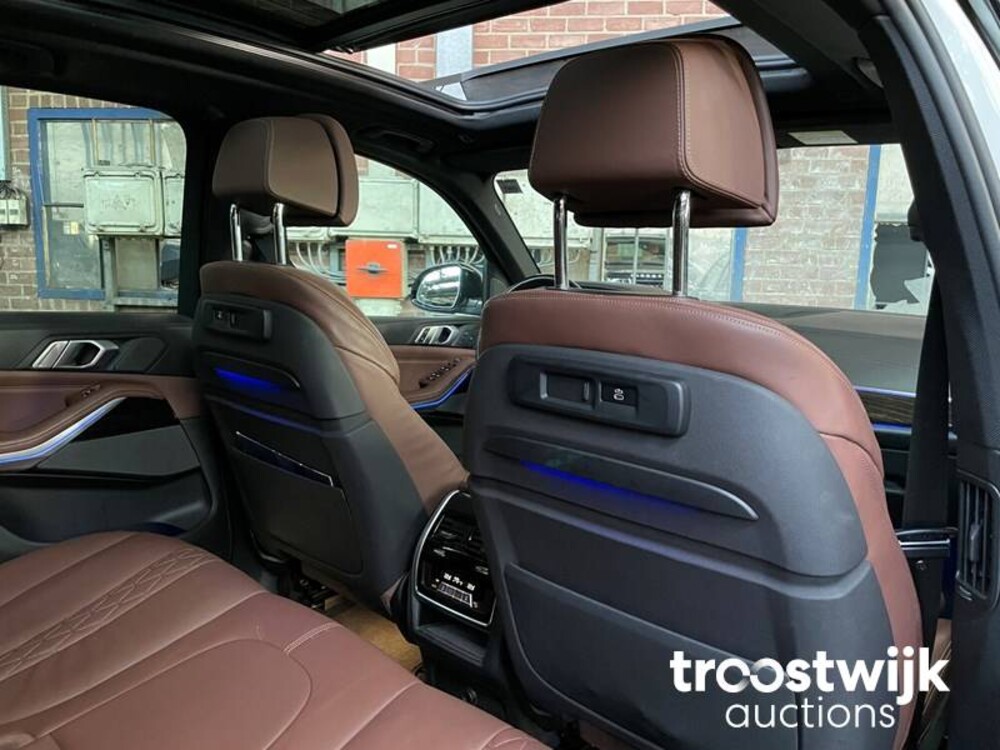 BMW X5 M50d xDrive 3.0 V6 Car