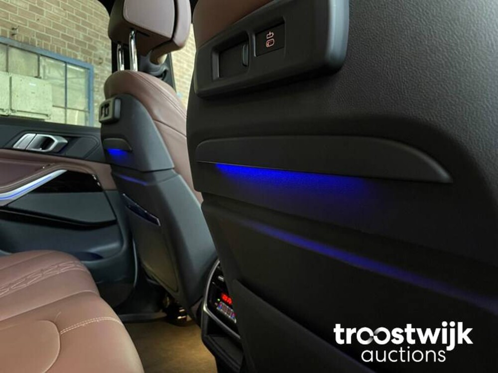 BMW X5 M50d xDrive 3.0 V6 Car