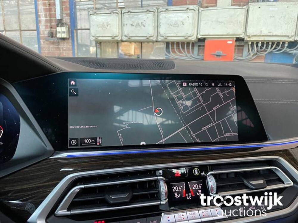 BMW X5 M50d xDrive 3.0 V6 Car