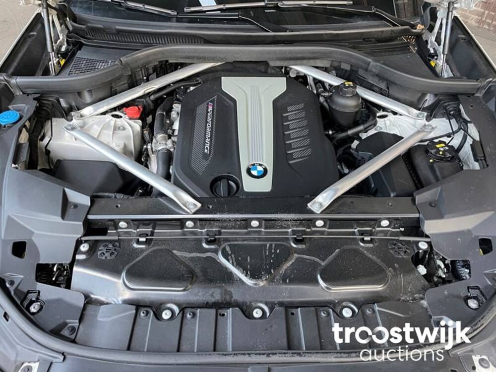 BMW X5 M50d xDrive 3.0 V6 Car