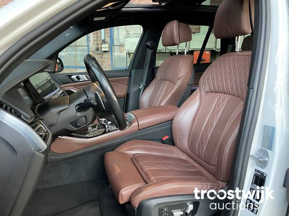 BMW X5 M50d xDrive 3.0 V6 Car