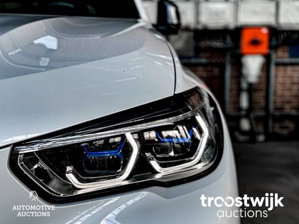 BMW X5 M50d xDrive 3.0 V6 Car