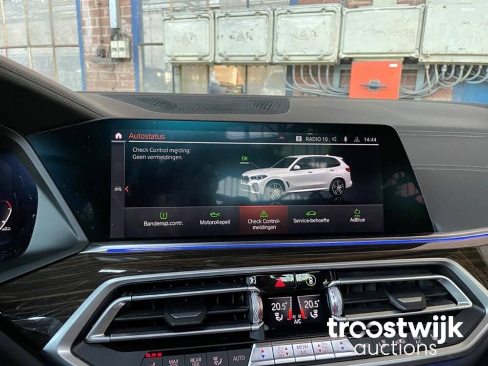 BMW X5 M50d xDrive 3.0 V6 Car