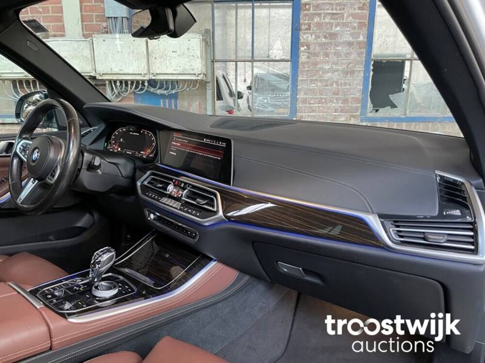 BMW X5 M50d xDrive 3.0 V6 Car