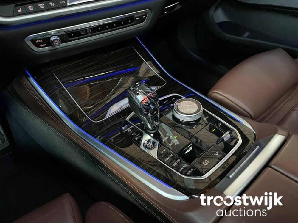 BMW X5 M50d xDrive 3.0 V6 Car