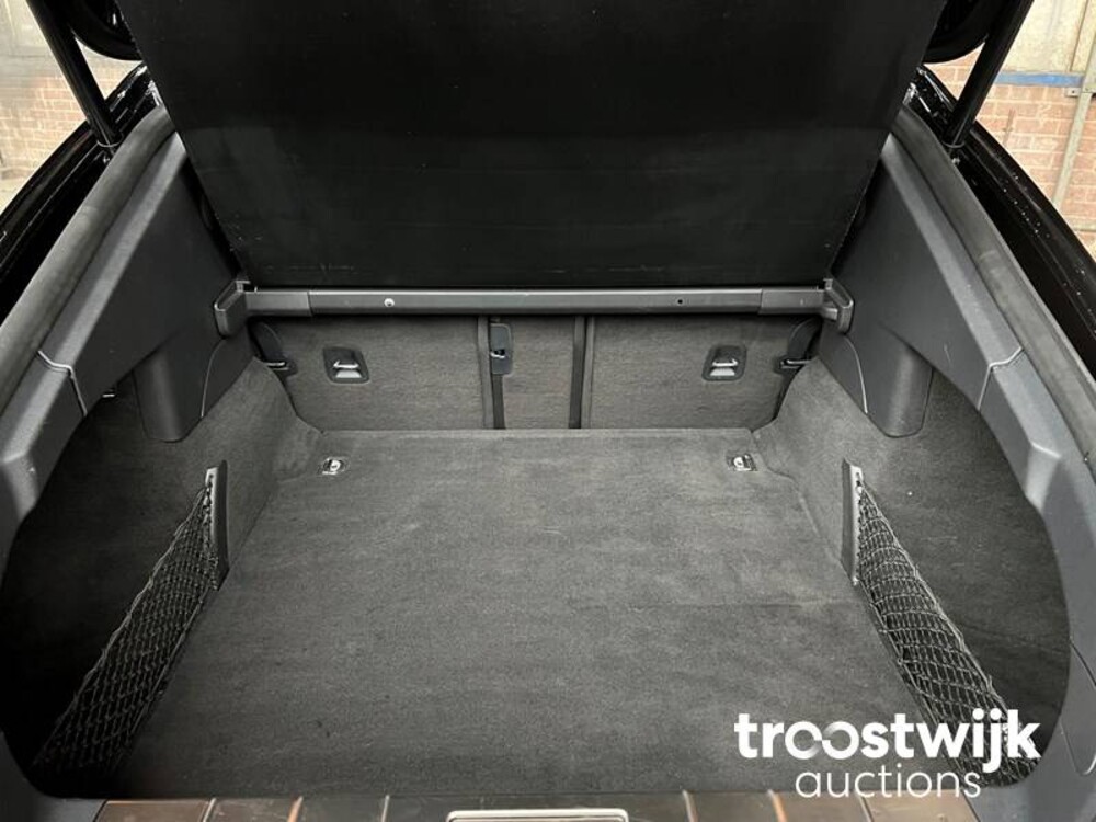 Porsche Panamera GTS 4.8 V8 Car