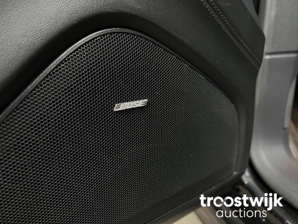 Porsche Panamera GTS 4.8 V8 Car