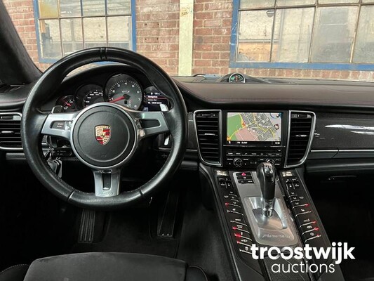 Porsche Panamera GTS 4.8 V8 430pk 2012 SportChrono, PP-403-P