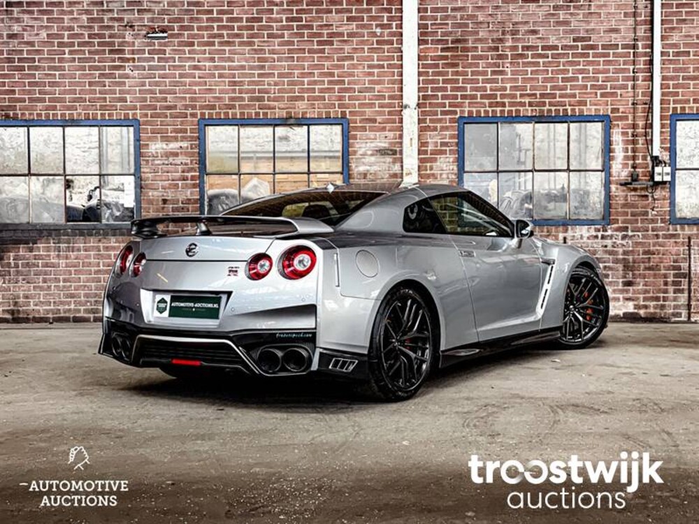 Nissan GT-R R35 3.8 V6 Auto