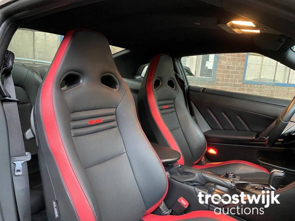 Nissan GT-R R35 3.8 V6 Auto