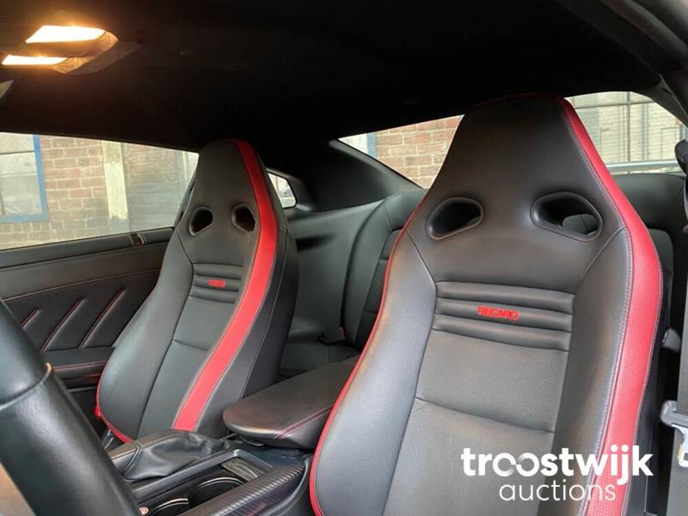 Nissan GT-R R35 3.8 V6 Auto