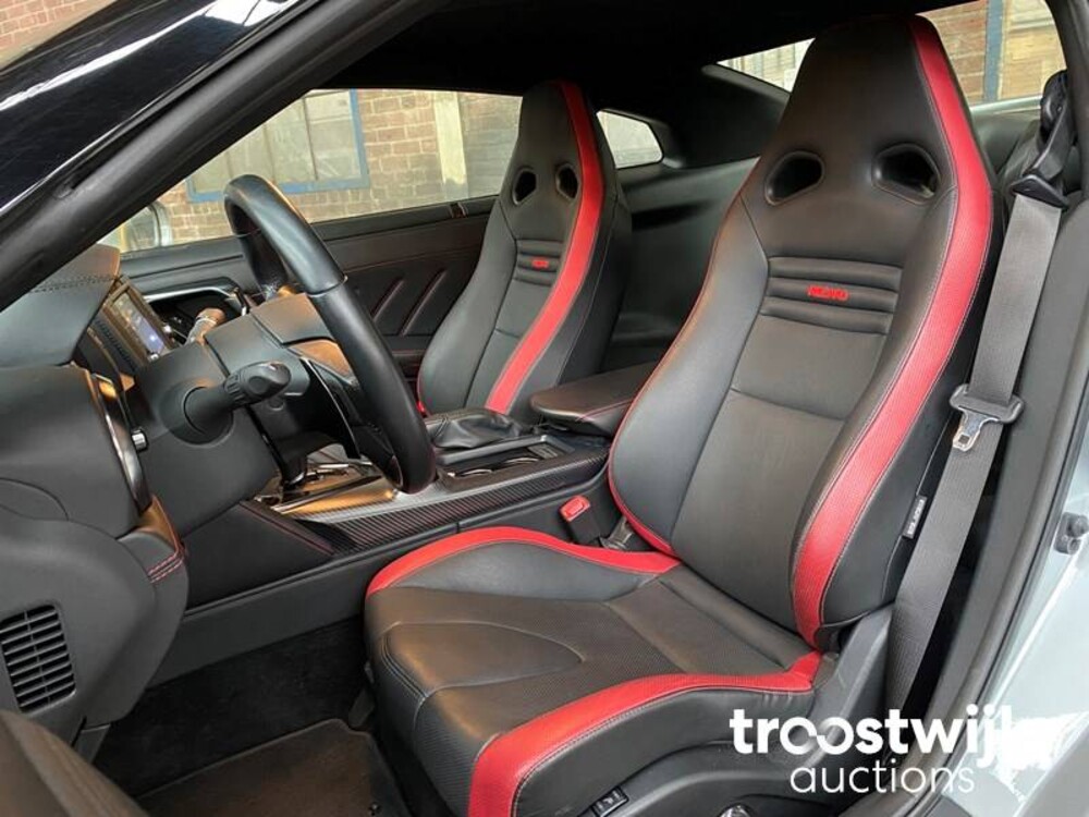 Nissan GT-R R35 3.8 V6 Auto