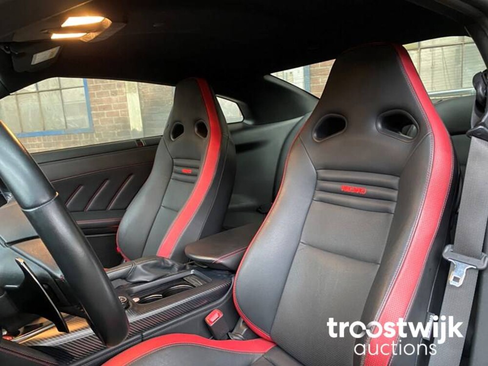 Nissan GT-R R35 3.8 V6 Auto