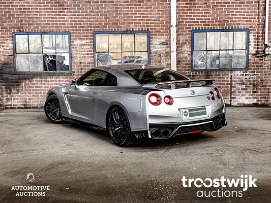 Nissan GT-R R35 3.8 V6 570pk 2016 FACELIFT