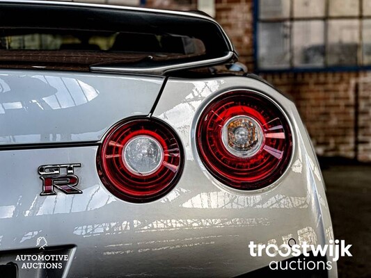 Nissan GT-R R35 3.8 V6 570pk 2016 FACELIFT