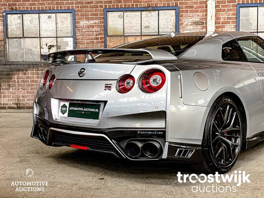 Nissan GT-R R35 3.8 V6 570pk 2016 FACELIFT