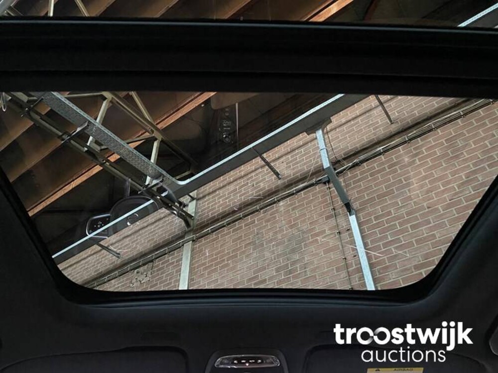 Volvo XC60 D5 2.0 AWD Inscription Car