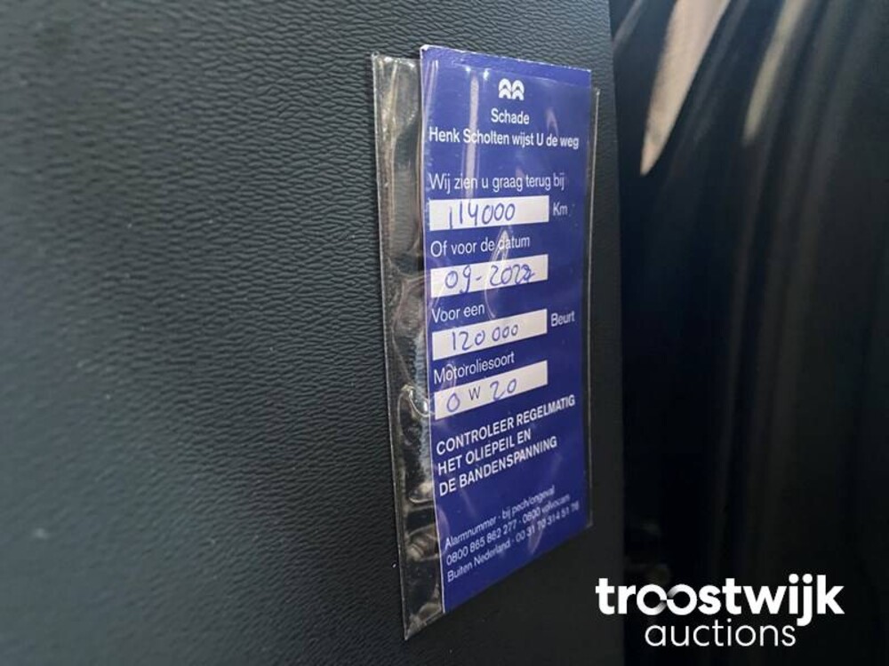 Volvo XC60 D5 2.0 AWD Inscription Car