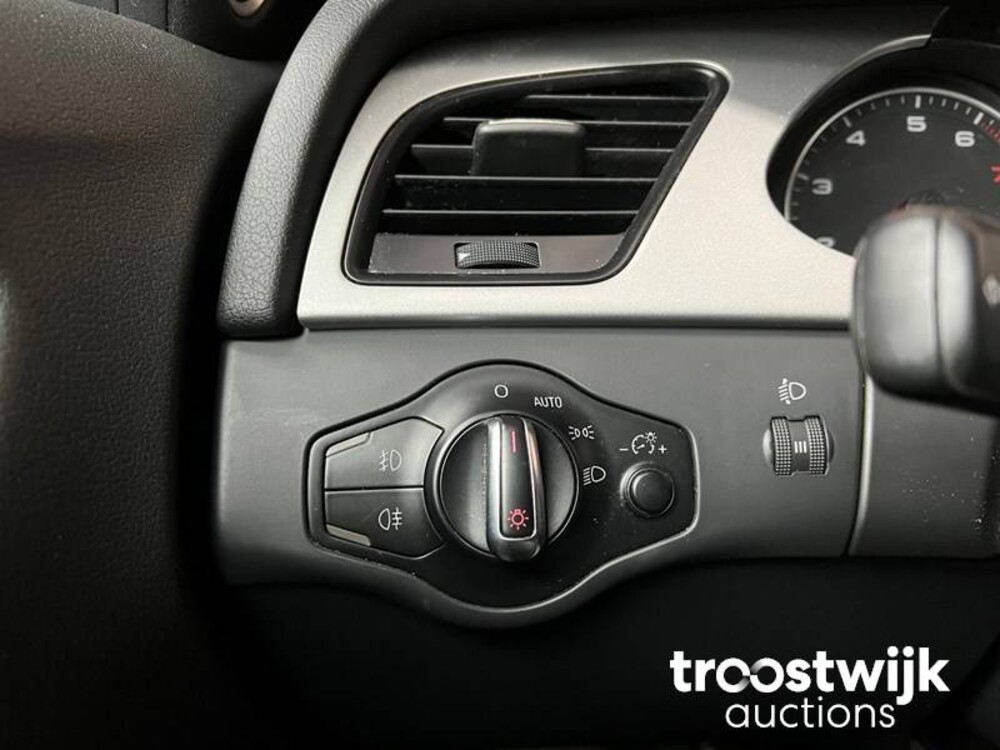 Audi A4 Avant S-Line Pro Line 2.0 TFSI Car