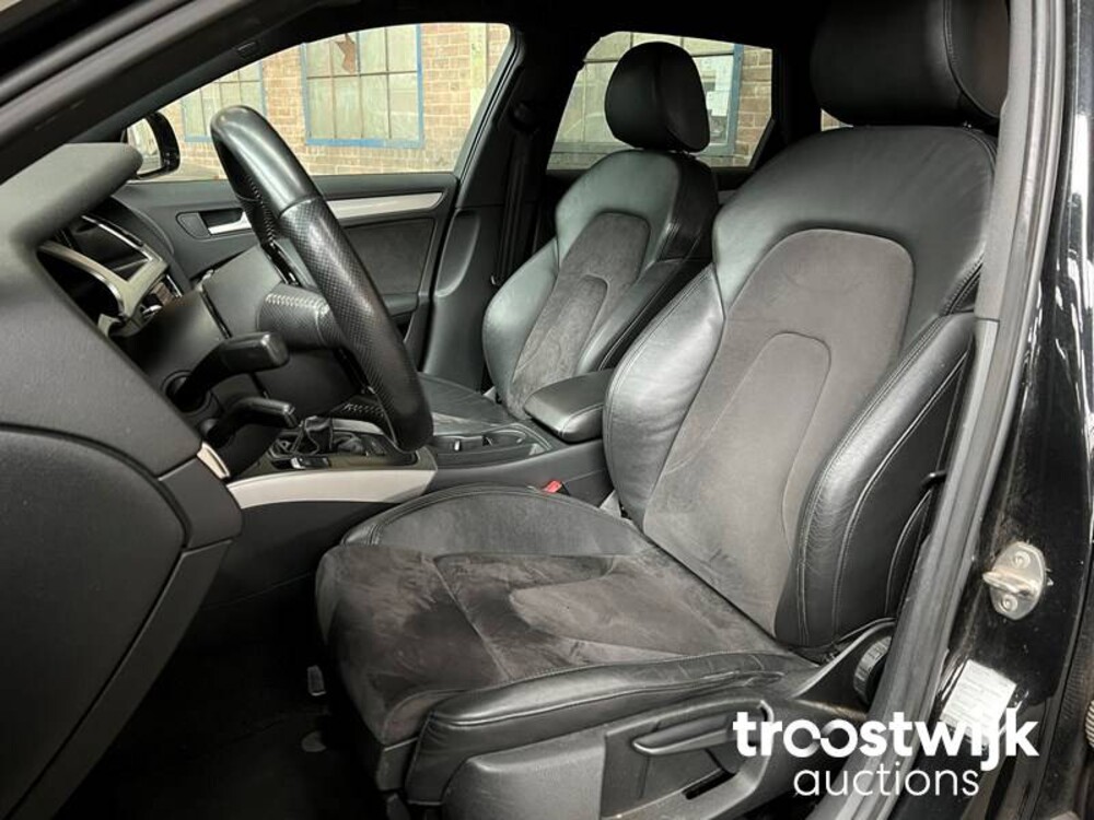 Audi A4 Avant S-Line Pro Line 2.0 TFSI Car