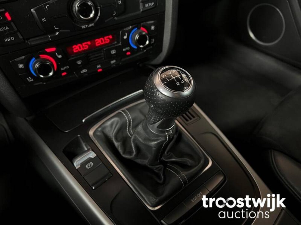 Audi A4 Avant S-Line Pro Line 2.0 TFSI Car