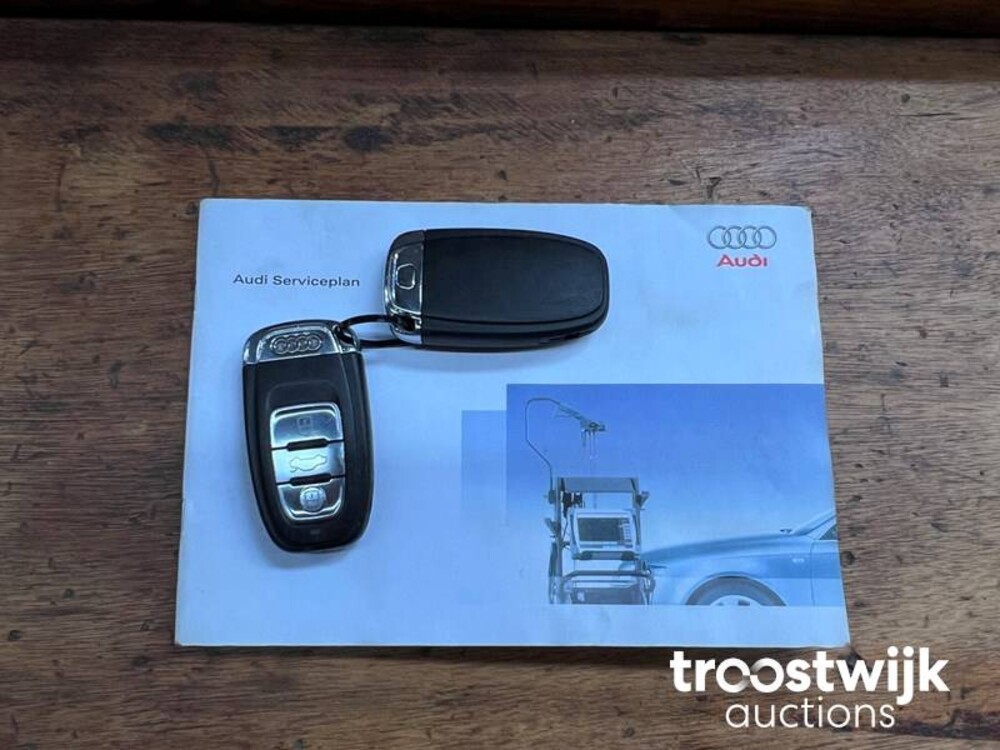 Audi A4 Avant S-Line Pro Line 2.0 TFSI Car