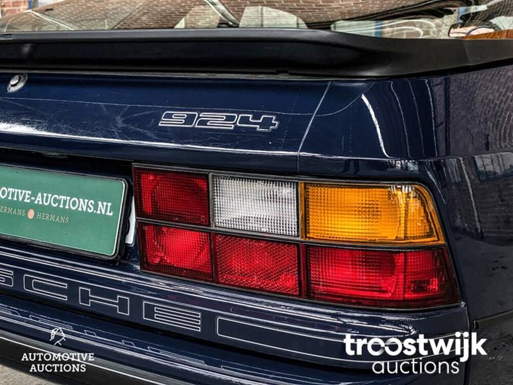 Porsche 924 Car