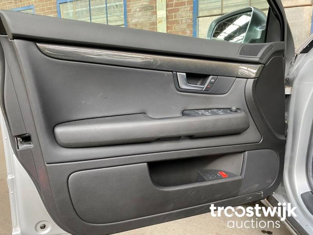 Audi S4 4.2 V8 Quattro Pro Line -Facelift- 344PK 2007