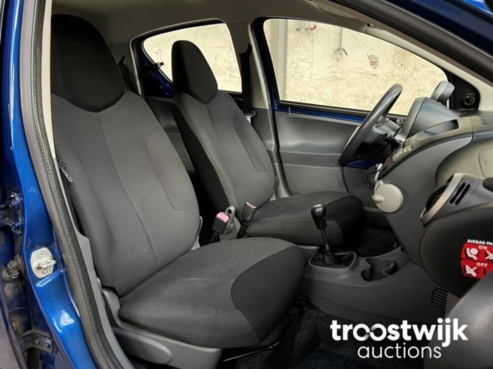 Toyota Aygo 1.0-12V + 2008 -Orig. NL-, 11-ZR-VS