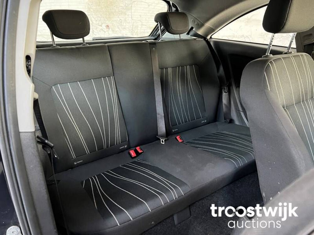 Opel Corsa 1.4-16V Business 90pk 2010, 10-KLZ-6