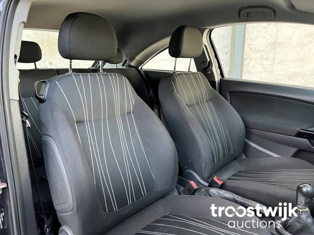 Opel Corsa 1.4-16V Business 90pk 2010, 10-KLZ-6