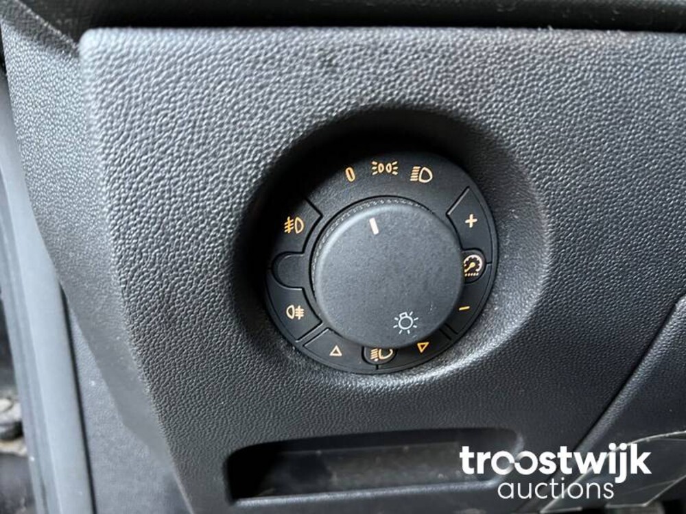 Opel Corsa 1.4-16V Business 90pk 2010, 10-KLZ-6