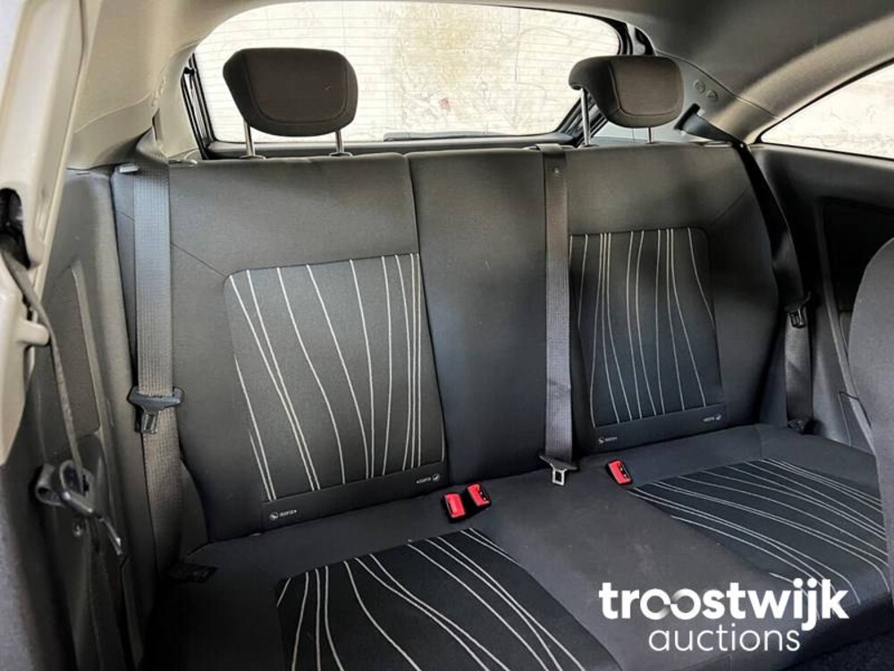 Opel Corsa 1.4-16V Business 90pk 2010, 10-KLZ-6