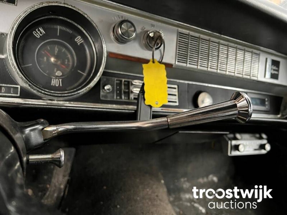 Oldsmobile Cutlass Car