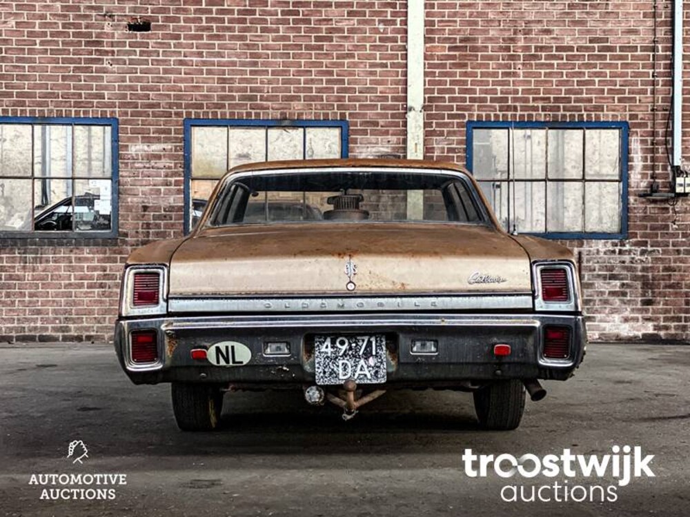 Oldsmobile Cutlass Car