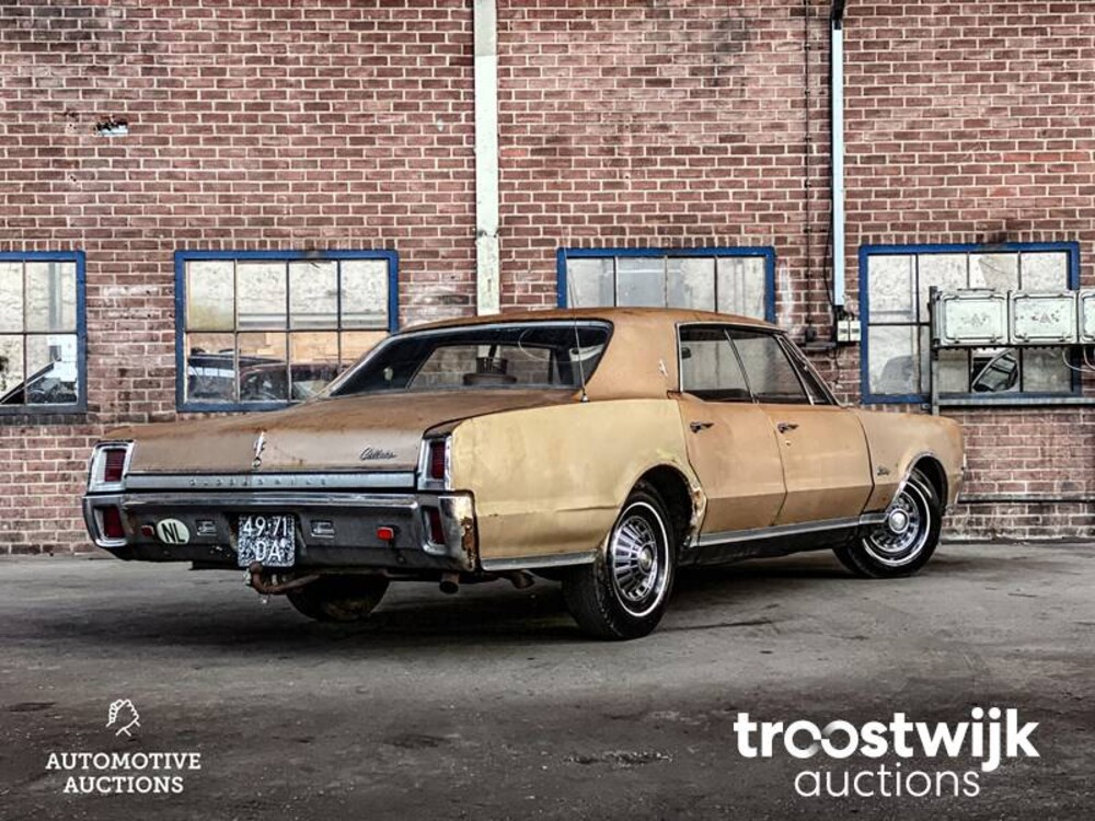 Oldsmobile Cutlass Car