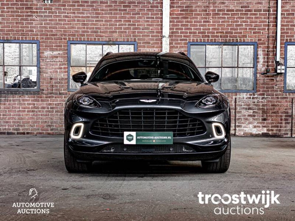 Aston Martin DBX 4.0 V8 551pk 2020, R-303-JK