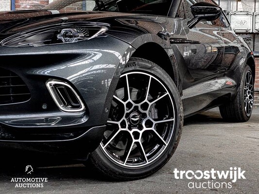 Aston Martin DBX 4.0 V8 551pk 2020, R-303-JK