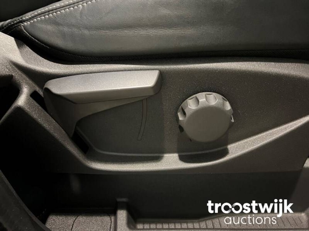 Ford Kuga Titanium Plus 4WD 182pk 2015, N-616-PP