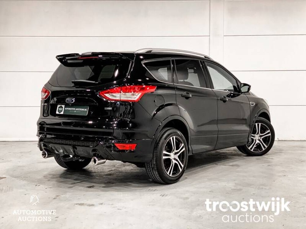 Ford Kuga Titanium Plus 4WD 182pk 2015, N-616-PP