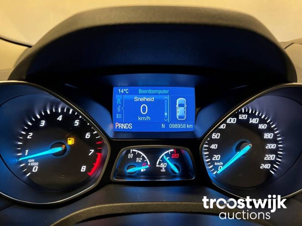 Ford Kuga Titanium Plus 4WD 182pk 2015, N-616-PP