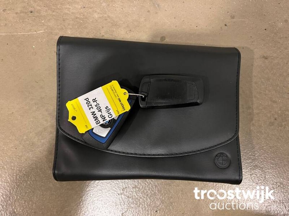 BMW 320d M-Performance Touring 190pk 2016 3-serie, NP-405-R