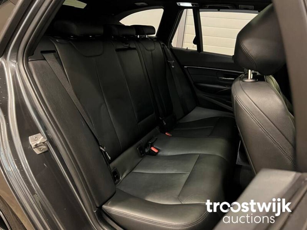 BMW 320d M-Performance Touring 190pk 2016 3-serie, NP-405-R