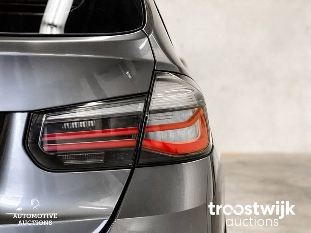 BMW 320d M-Performance Touring 190pk 2016 3-serie, NP-405-R