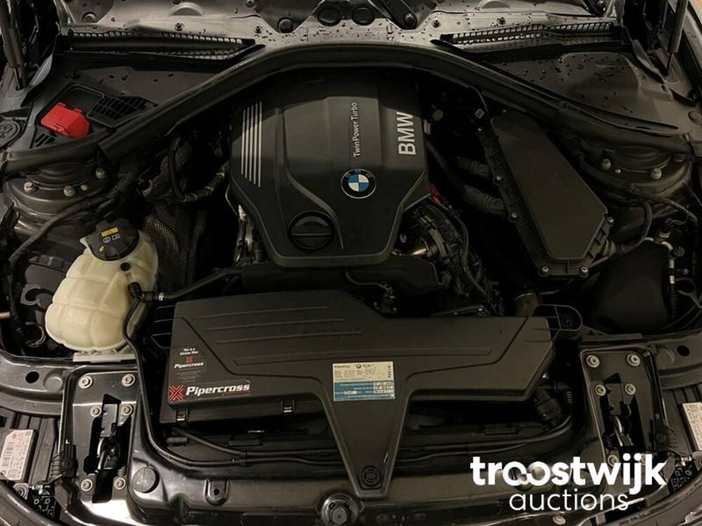 BMW 320d M-Performance Touring 190pk 2016 3-serie, NP-405-R